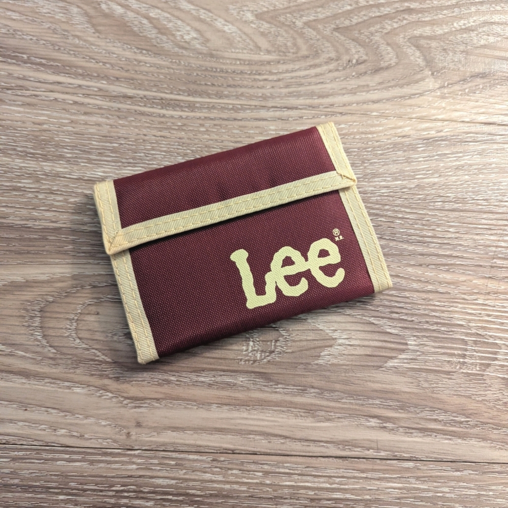 Vintage 80s Lee Maroon and Beige Wallet